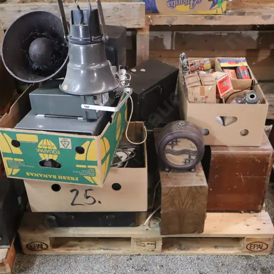 Pallet Lot Speakers Values Ect.