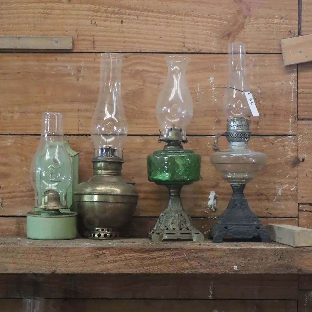 Kerosene Lamps x 4 Image 1++