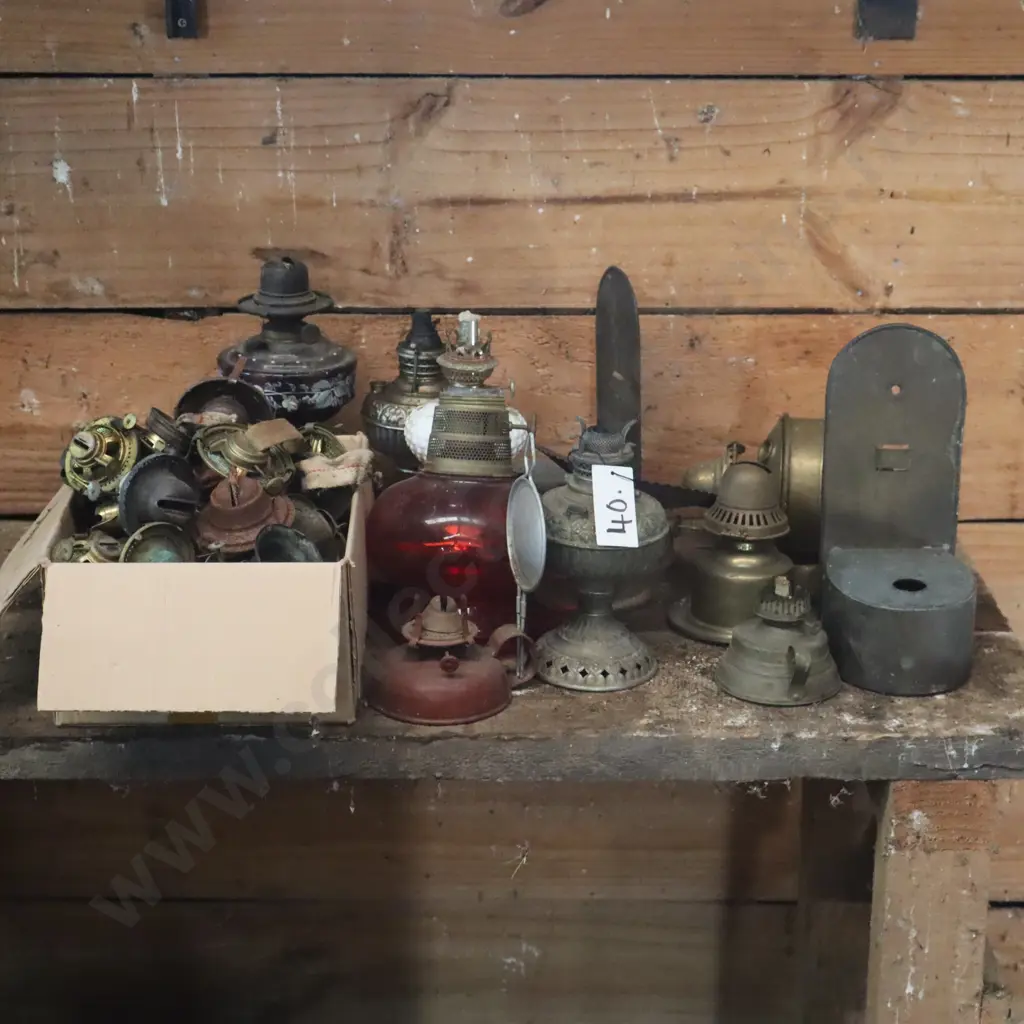 Kerosene Lamps and Parts Image 1++