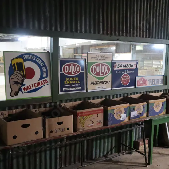 5X Ray Bovey Hand Painted Signs, Waitemata, Dulux, Dulux, Samson, Desmo
