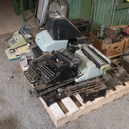 Typewriters x  22 Approx