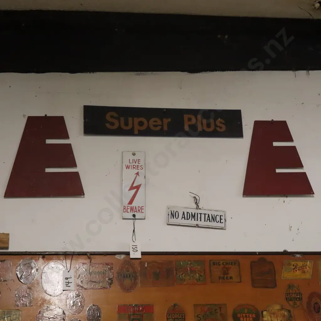 5X Signs Europa, Super Plus, Live Wires, No Admittance Image 1++
