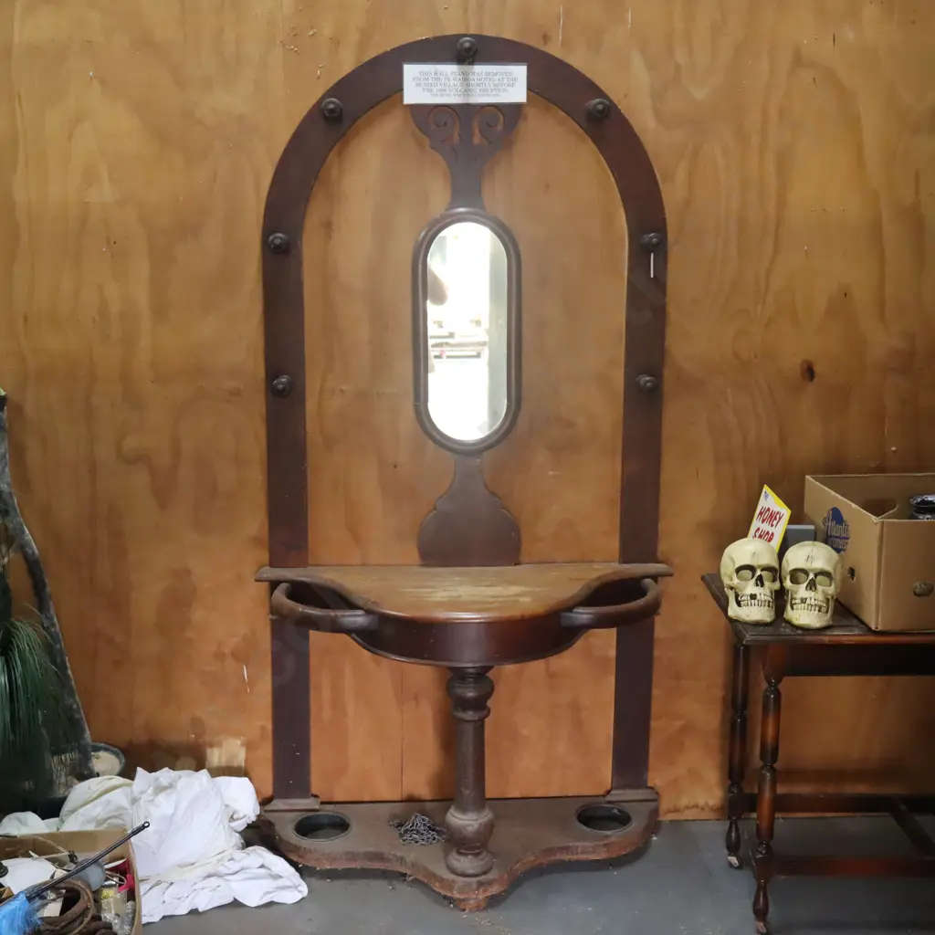 Victorian Kauri Hall Stand  Image 1++