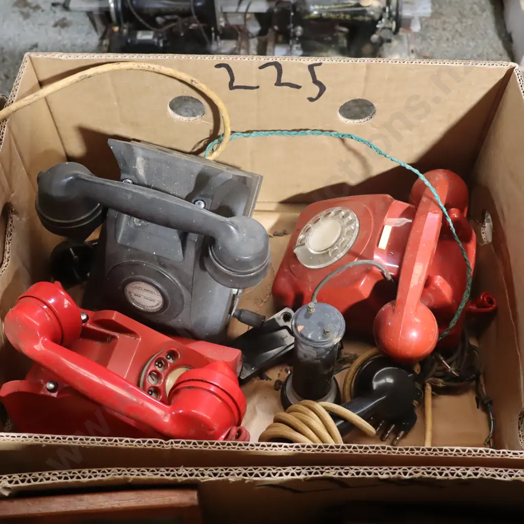 Box Telephones  Image 1++