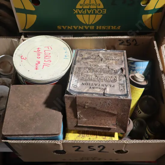 Box Vintage Tins