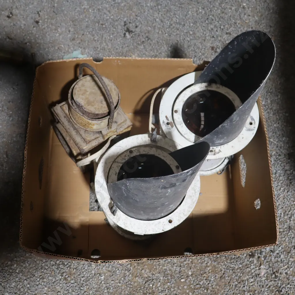 Box NZR Lights Image 1++