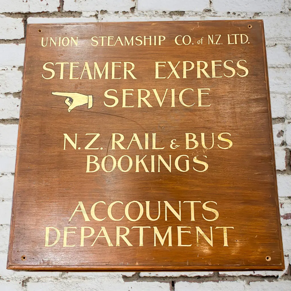 Union Steam Ship Co of NZ Wooden Sign Image 1++