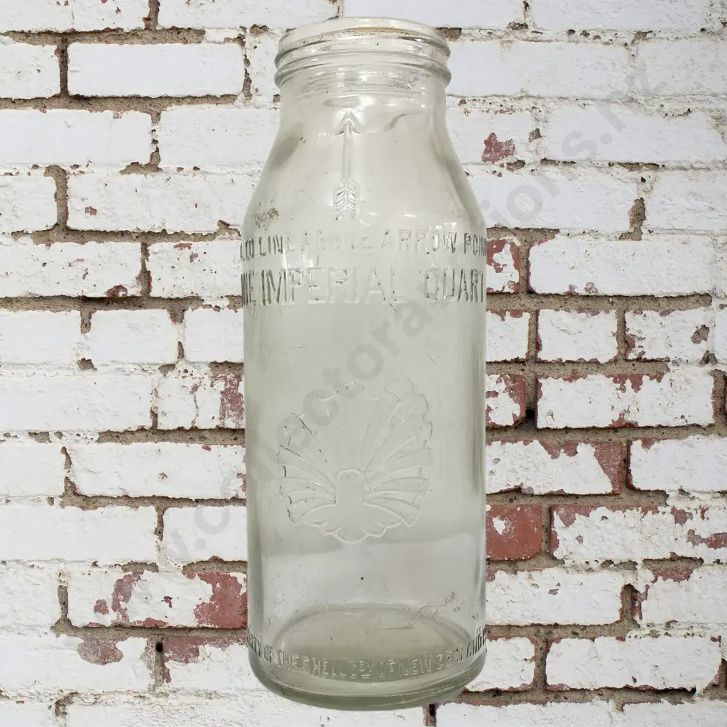 Shell Quart Oil Bottle Image 1++
