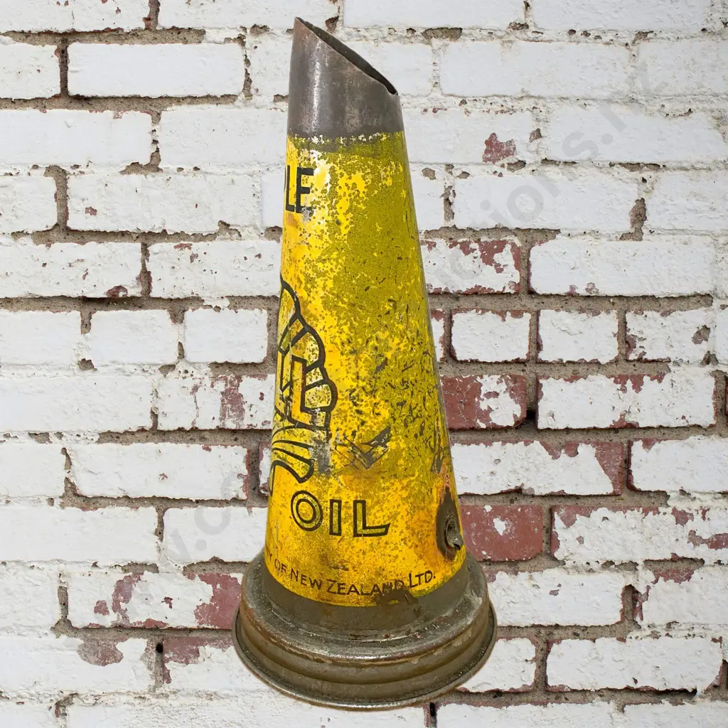 Shell Oil Bottle Top Triple Image 1++