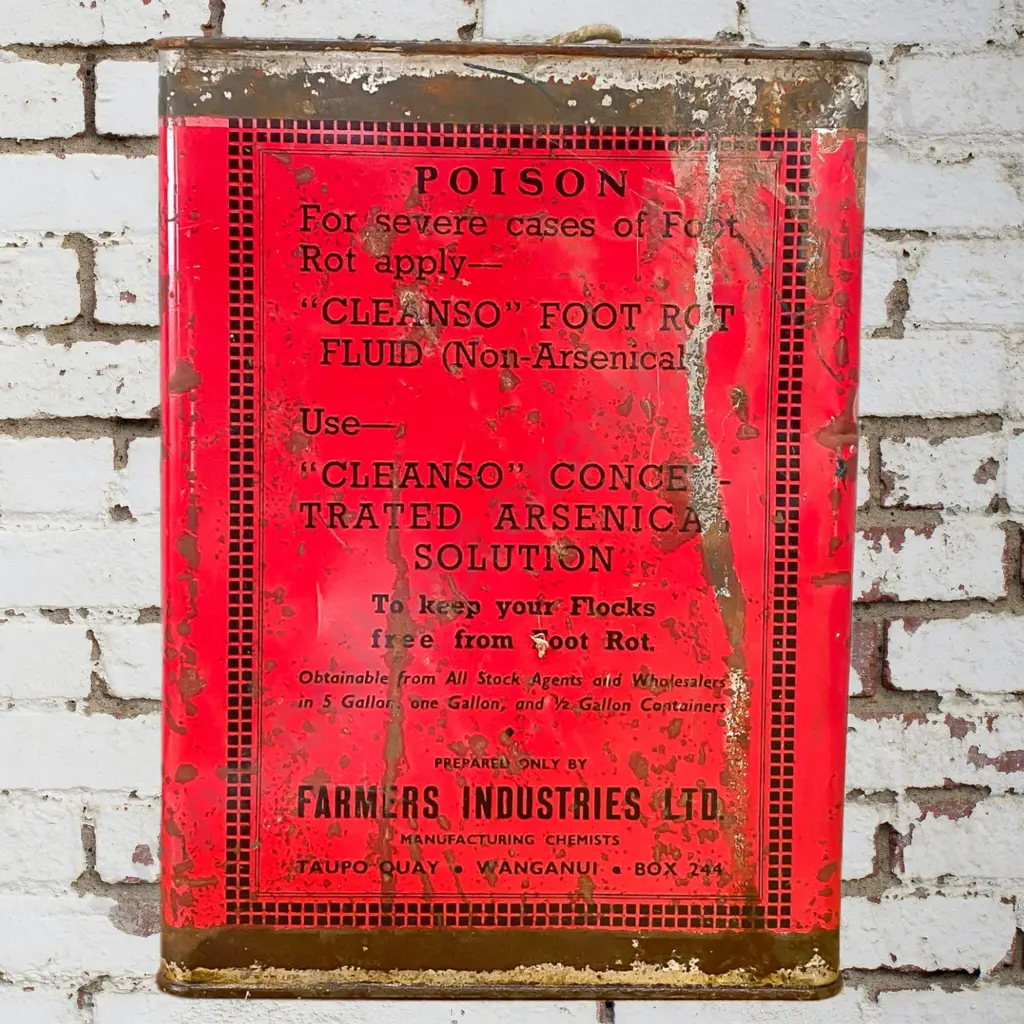 Cleanso Tin Red Image 1++