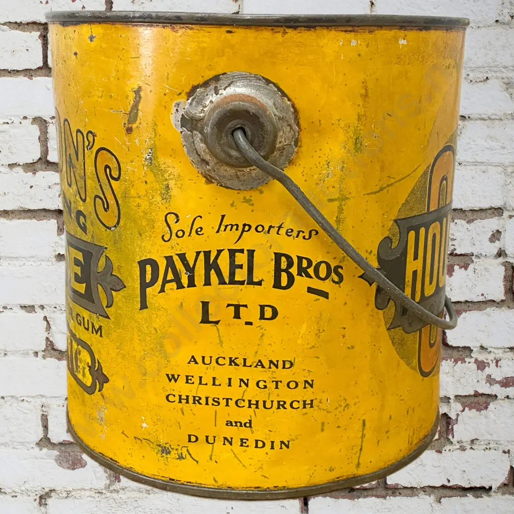 Houghton's Grease Tin Image 1++