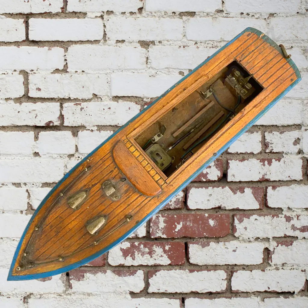 Native Construction Model Boat Image 1++