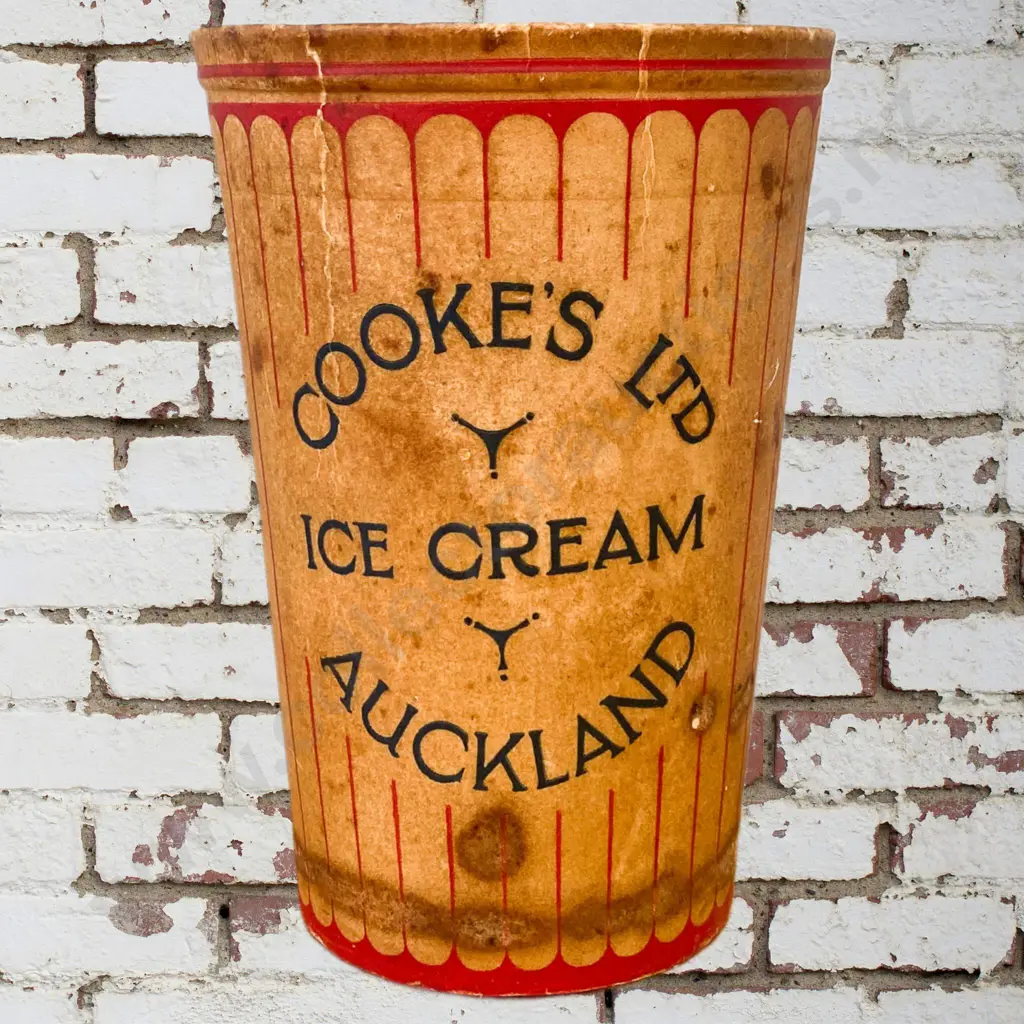 Early Auckland Ice Cream Pottle Image 1++