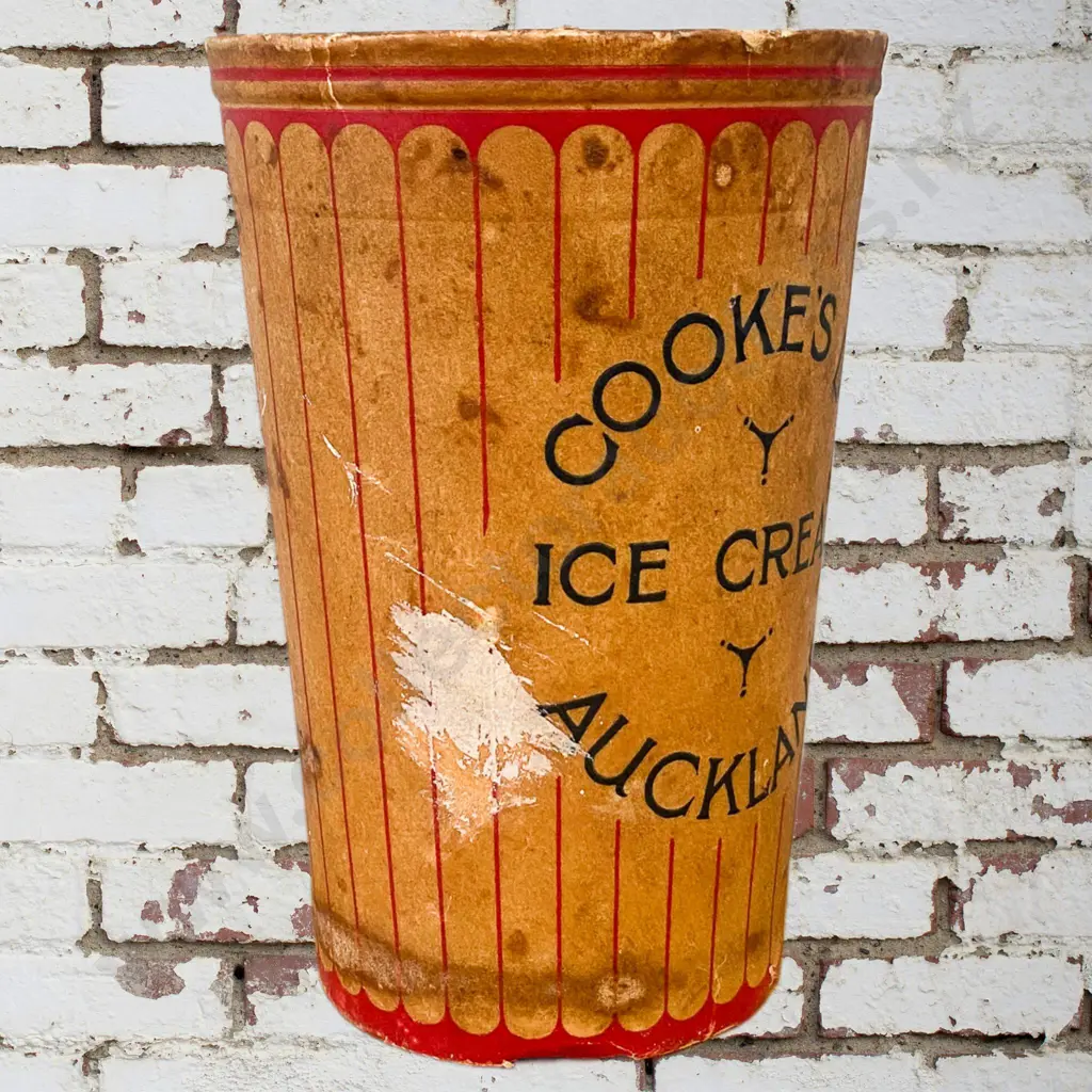 Early Auckland Ice Cream Pottle Image 1++