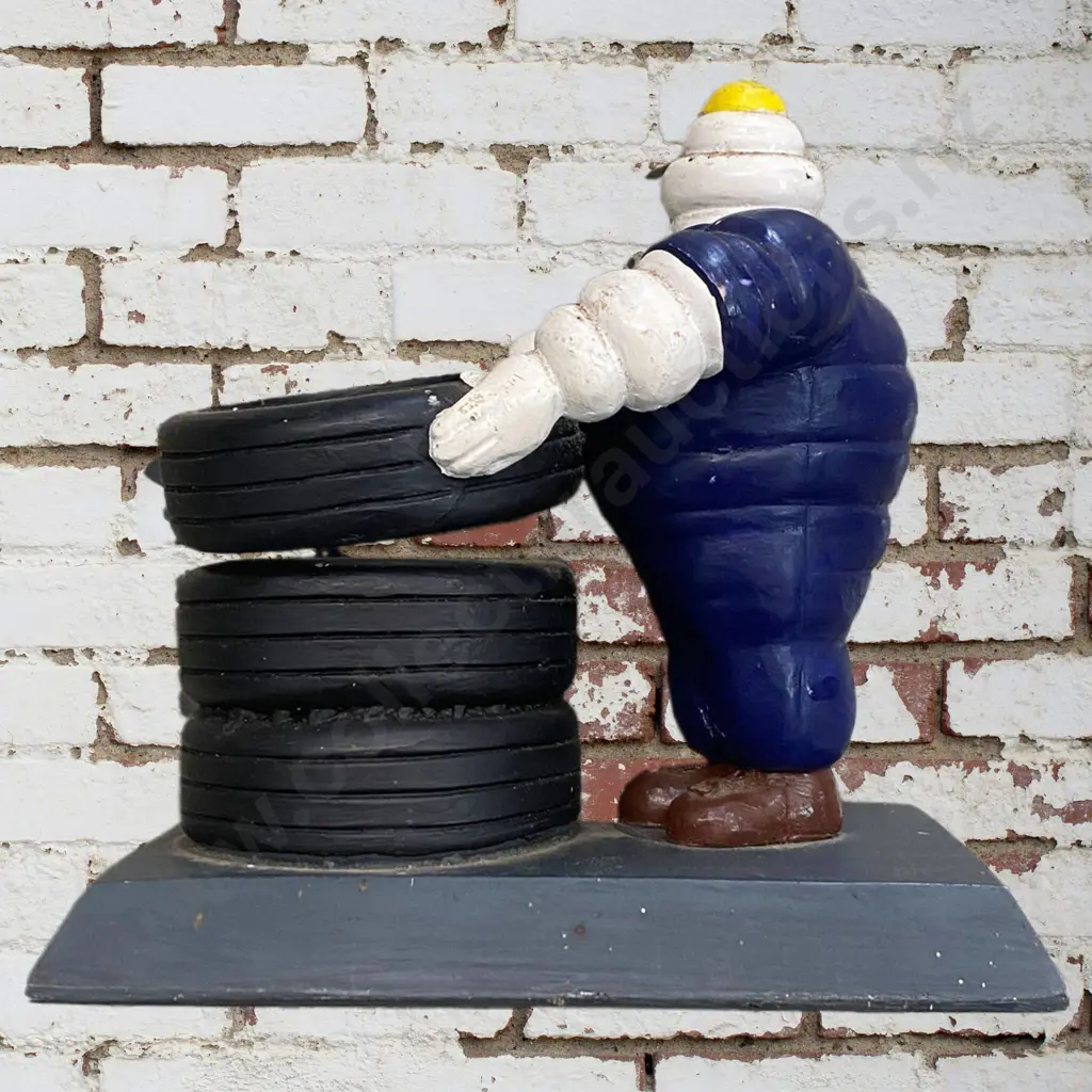 Michelin Man Pen Holder Image 1++