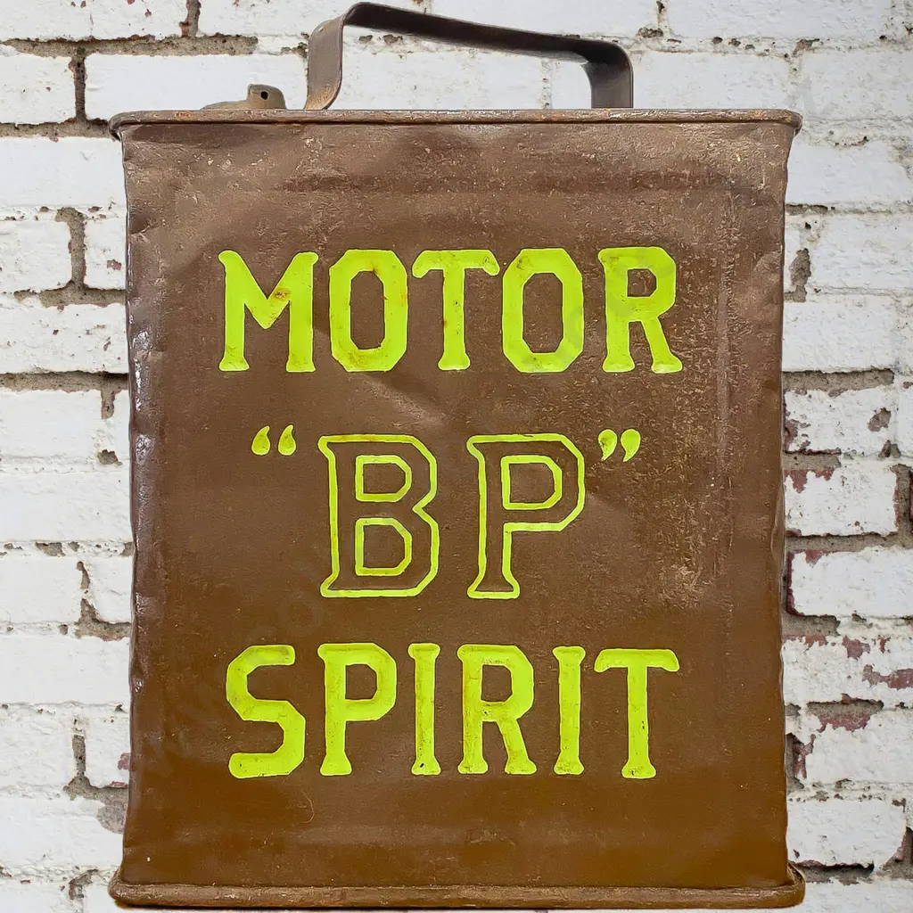 BP Runner Board Petrol Tin Image 1++