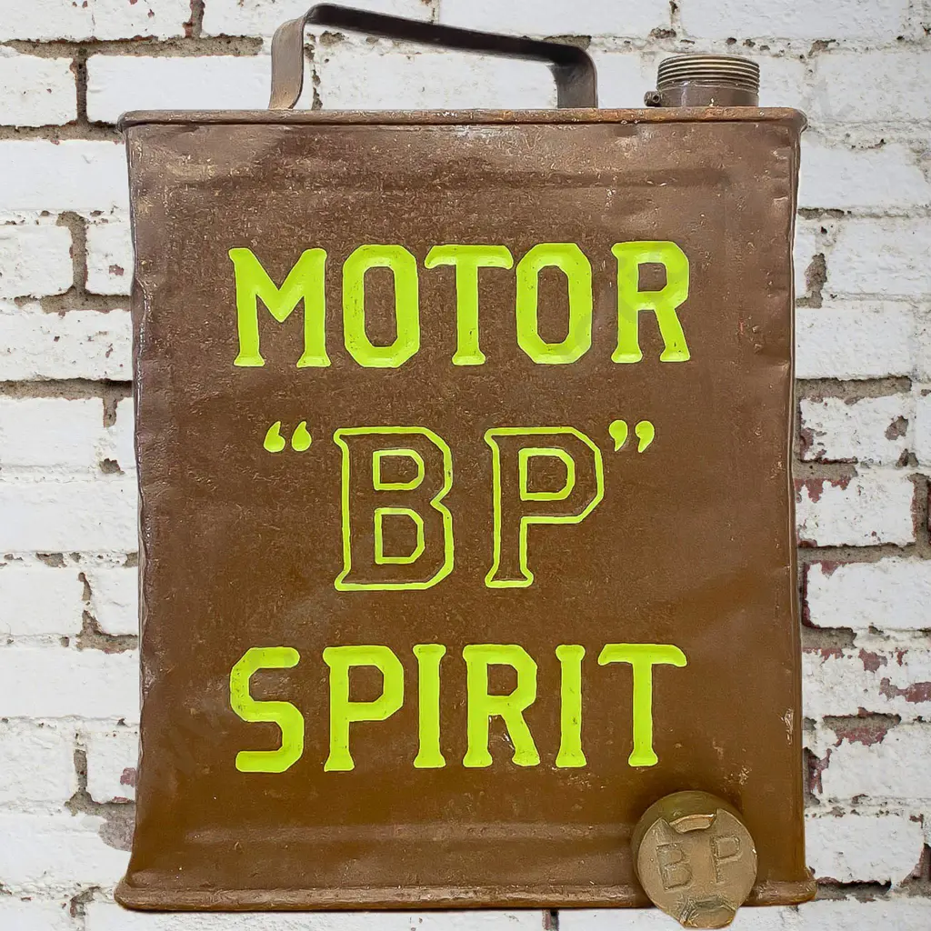 BP Runner Board Petrol Tin Image 1++