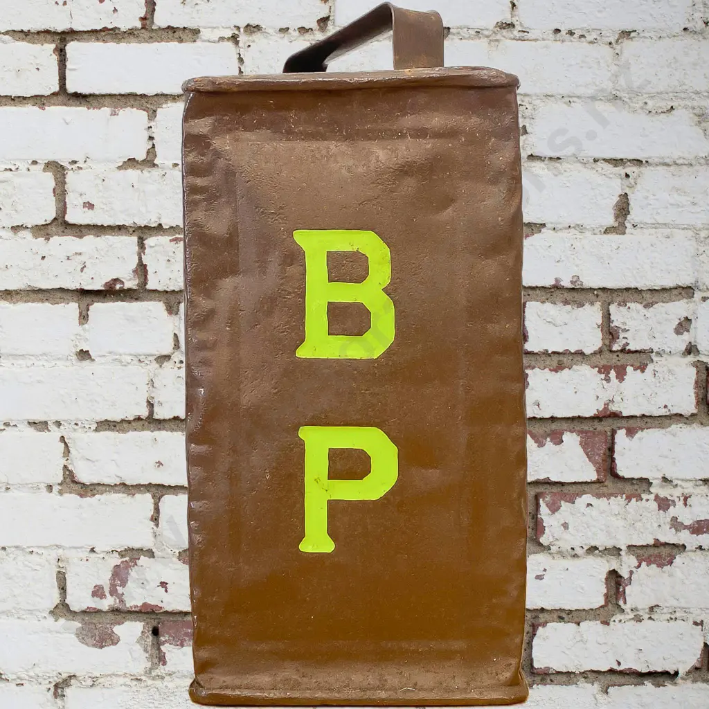 BP Runner Board Petrol Tin Image 1++