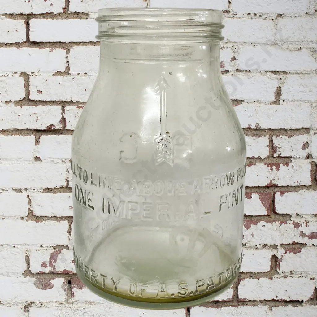 Big Tree Oil Bottle Pint Image 1++