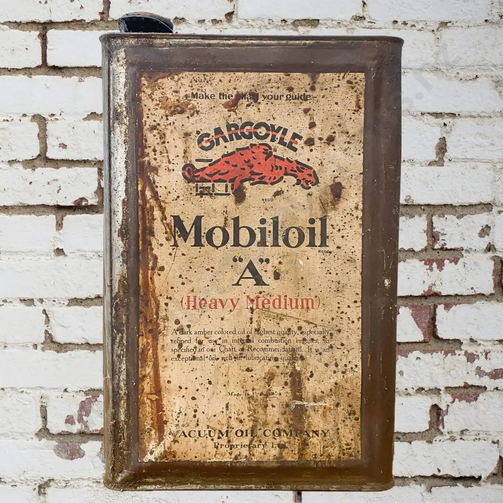 Mobil Oil Gargoyle Tin 4 Gallon Image 1++