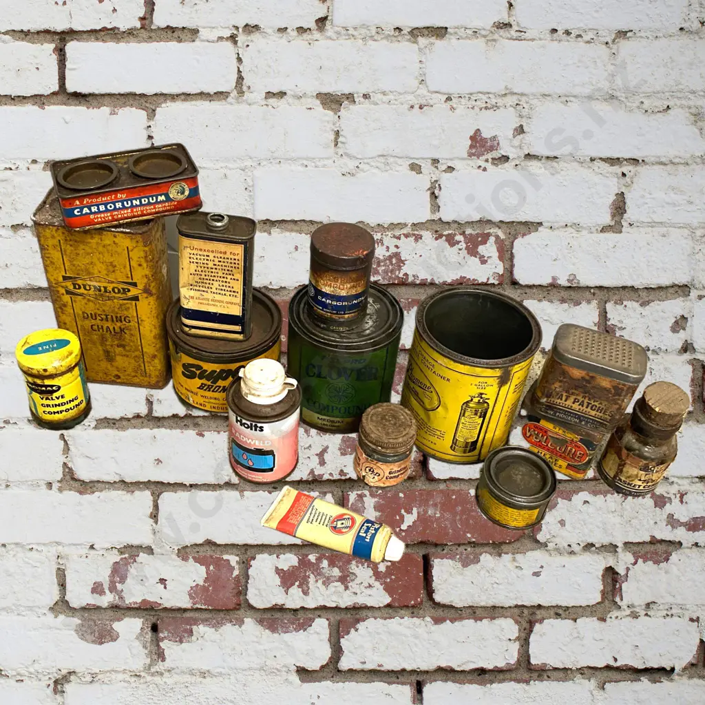 Box Lot of Old Tins Image 1++