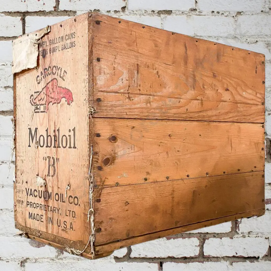 Petrol Box Gargoyle Mobil Oil Image 1++