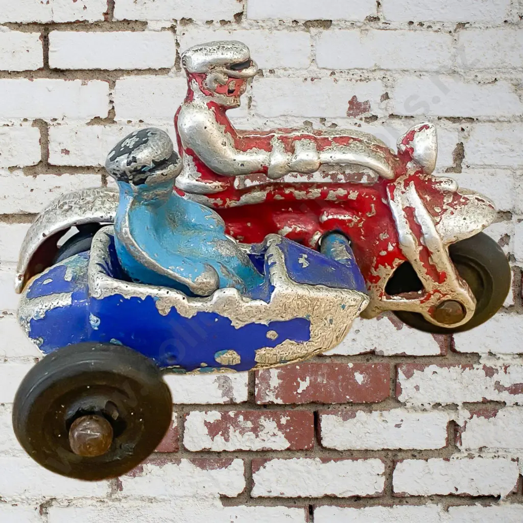 Fun Ho Motorcycle and Side Car Image 1++