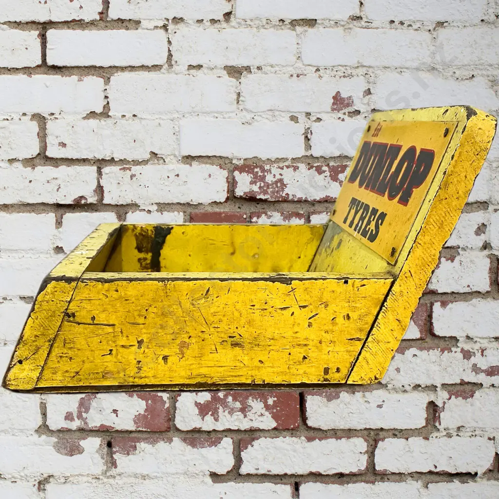 Dunlop Ashtray Image 1++