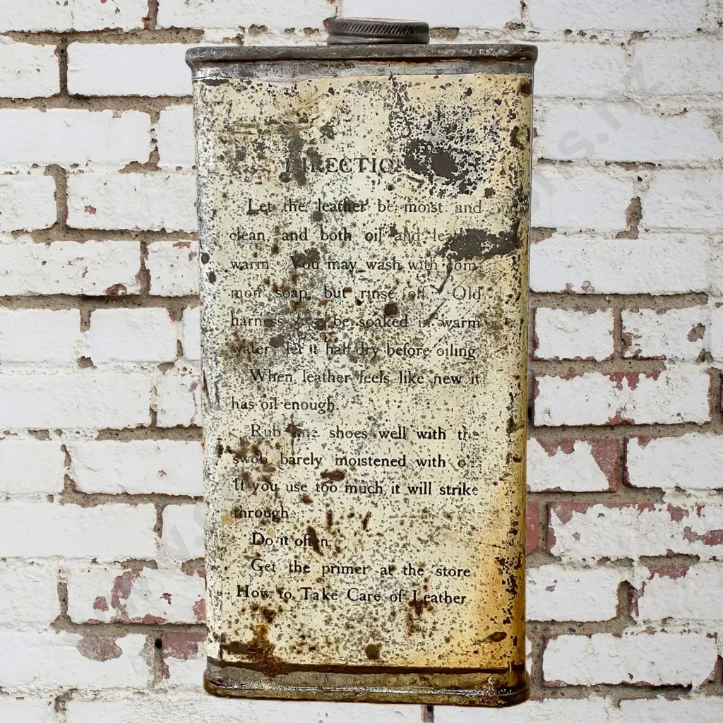 EARLY Vacuum Harness Oil Tin Image 1++