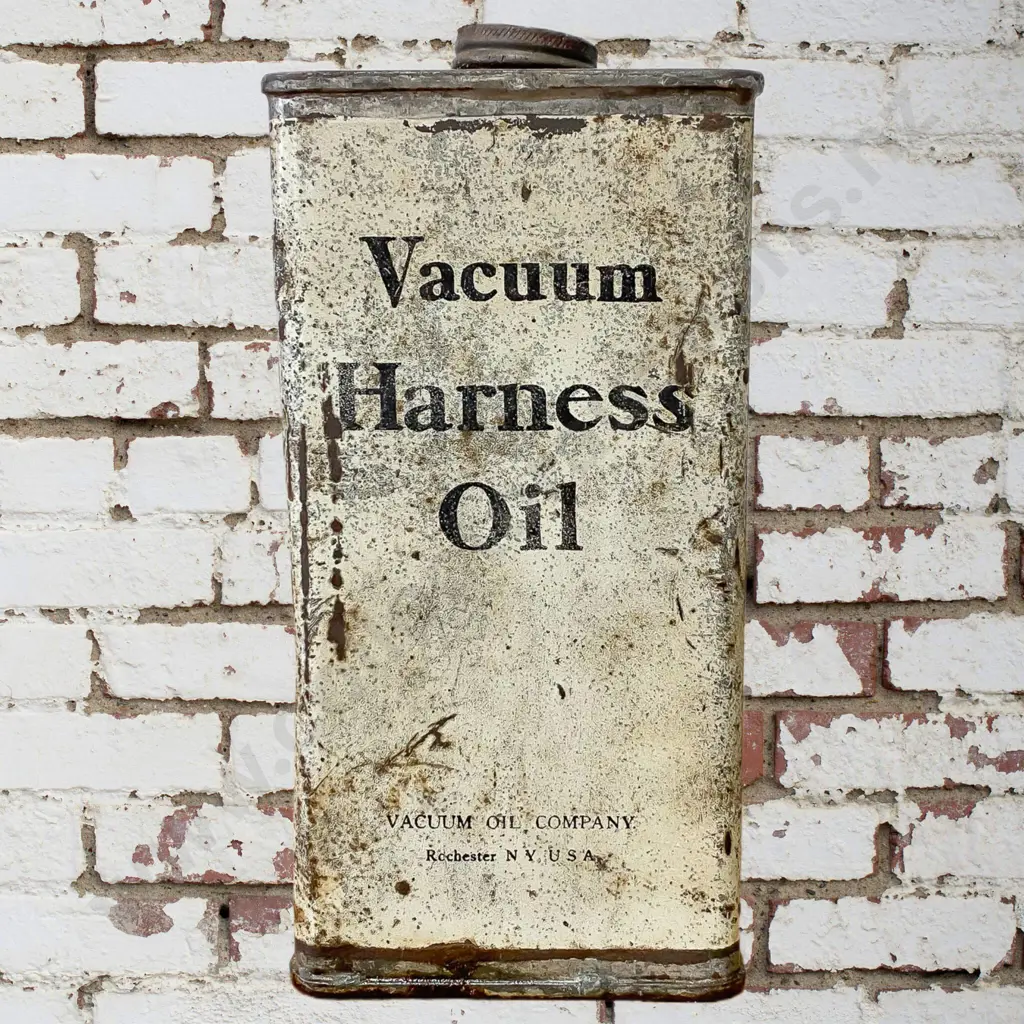 EARLY Vacuum Harness Oil Tin Image 1++