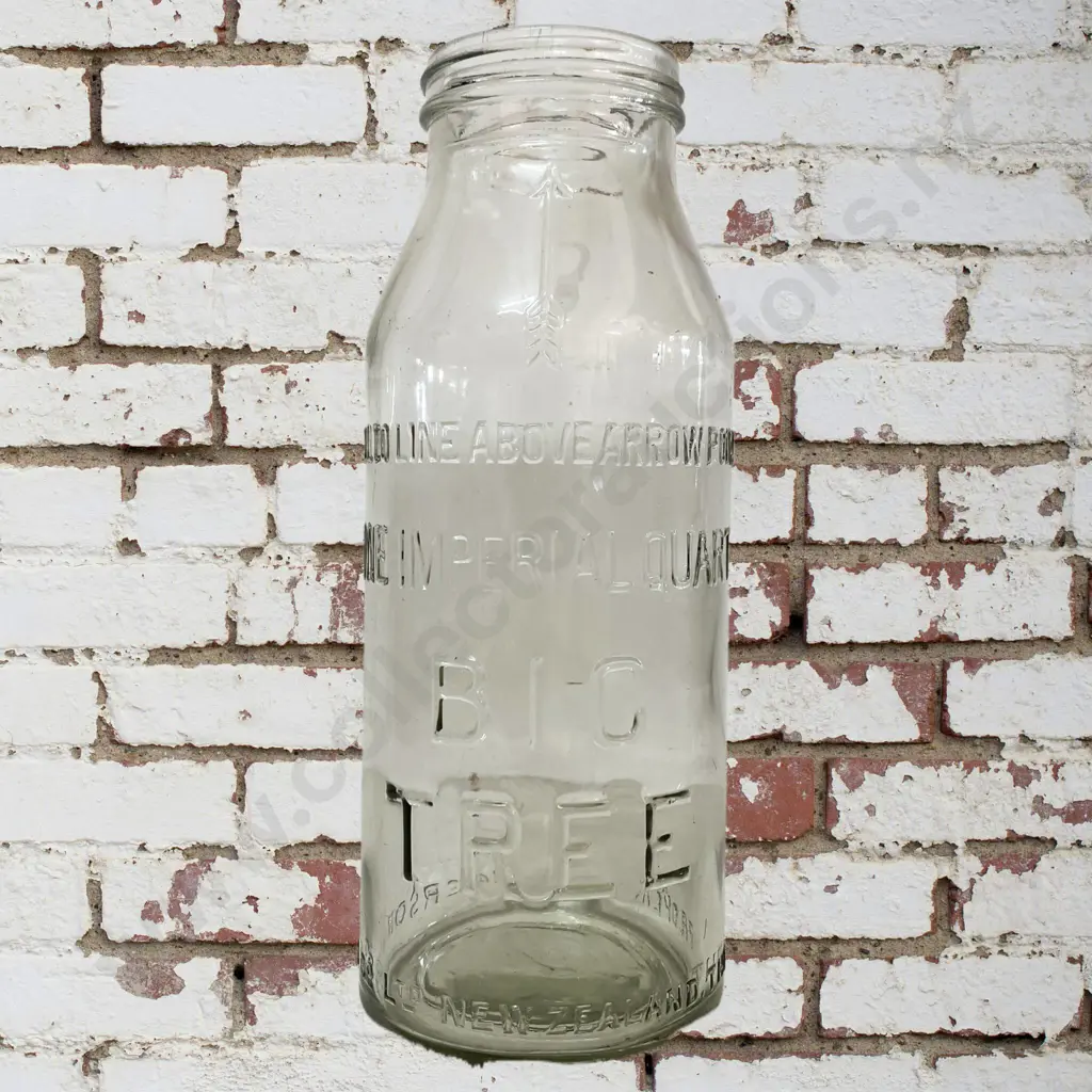 Big Tree Motor Quart Oil Bottle Image 1++