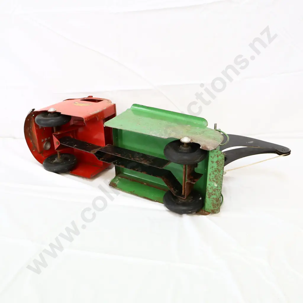 Large Hydra Day and Night Towing Tin Tot Tow Truck Image 1++