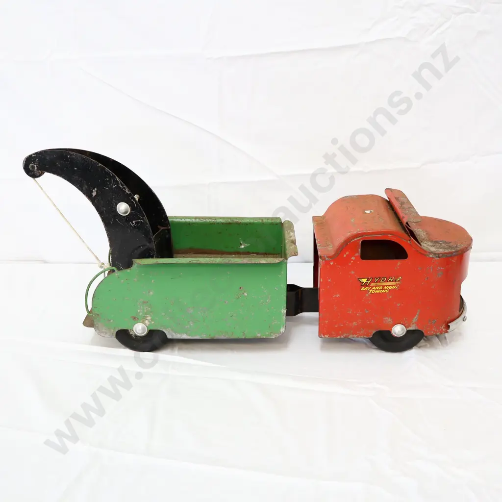 Large Hydra Day and Night Towing Tin Tot Tow Truck Image 1++