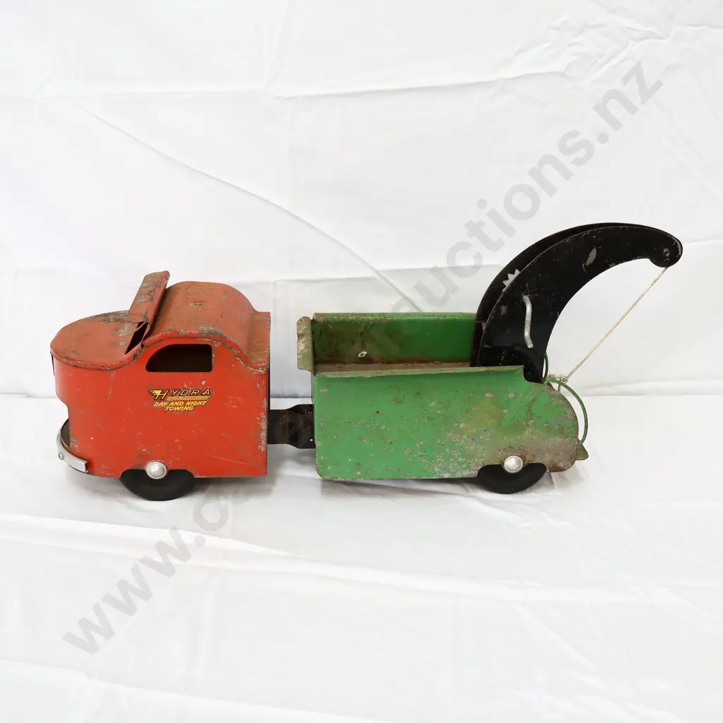 Large Hydra Day and Night Towing Tin Tot Tow Truck Image 1++