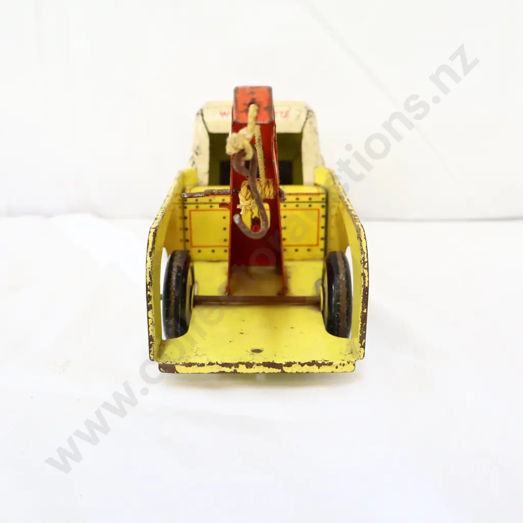Wyandotte Tin Plate Toy Tow Truck Image 1++