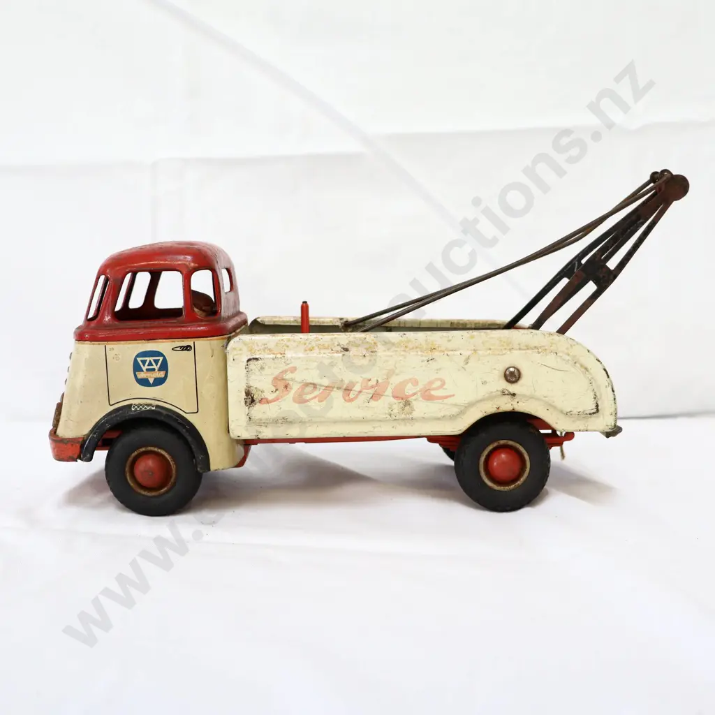 German Arnold DAF Tin Plate Toy Tow Truck Image 1++