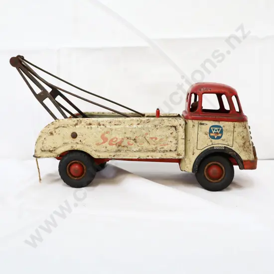 German Arnold DAF Tin Plate Toy Tow Truck