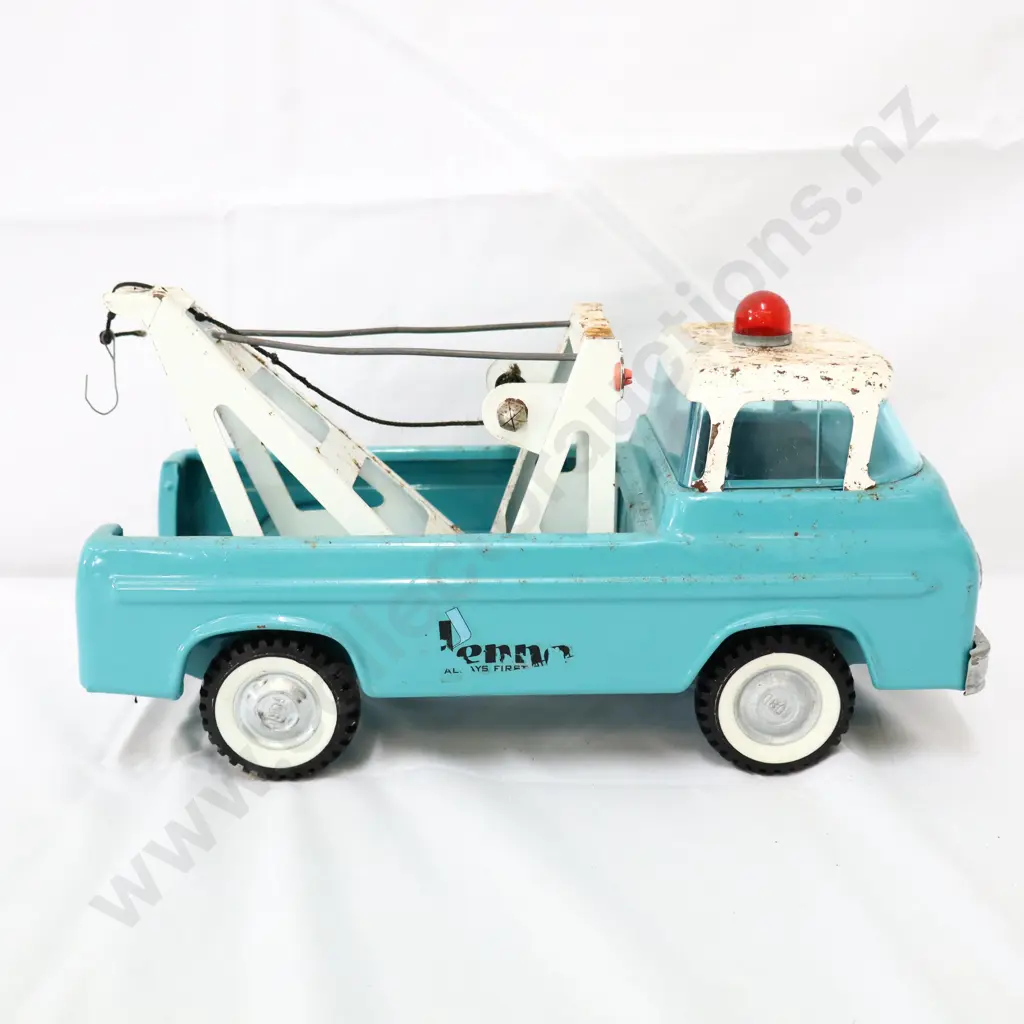 Nylint Ford Pressed Steel Tow Truck Image 1++