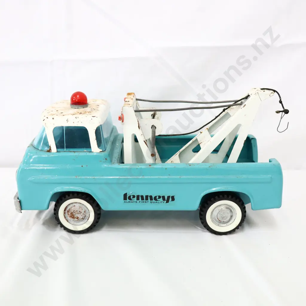 Nylint Ford Pressed Steel Tow Truck Image 1++