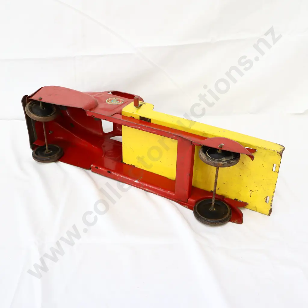 LARGE Marx Lumar Contractors Pressed Steel Tow Truck Image 1++