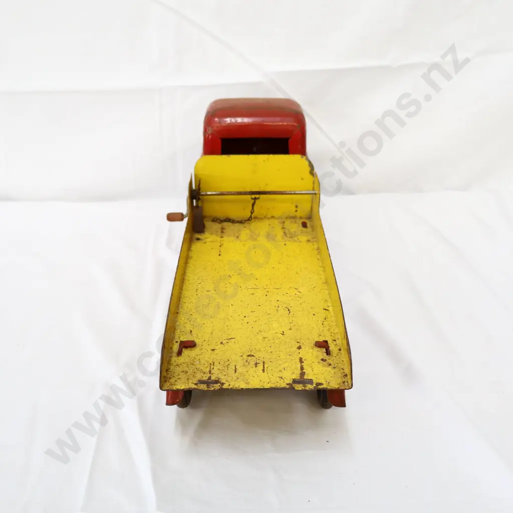 LARGE Marx Lumar Contractors Pressed Steel Tow Truck Image 1++