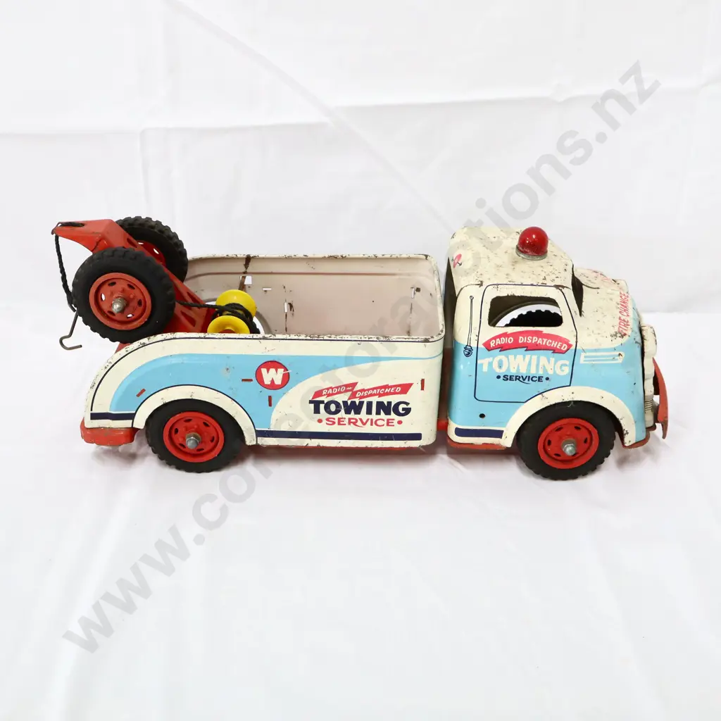 Wyandotte Radio Dispatched  Tin Plate Toy Tow Truck Image 1++