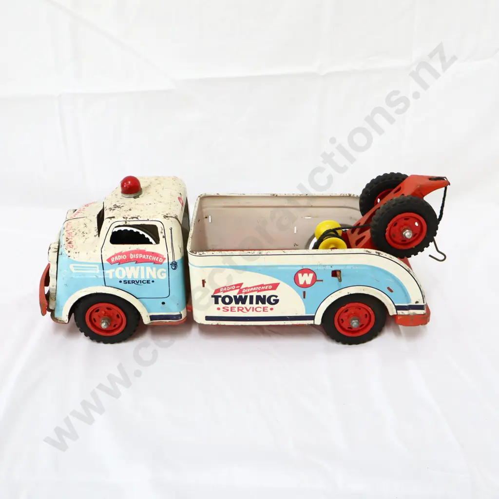 Wyandotte Radio Dispatched  Tin Plate Toy Tow Truck Image 1++