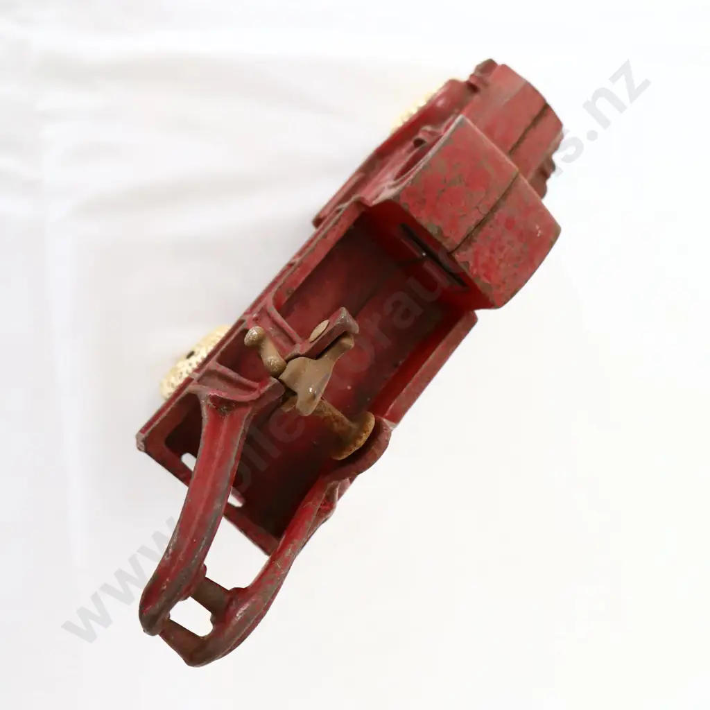 Cast Iron Champion Tow Truck Toy Image 1++