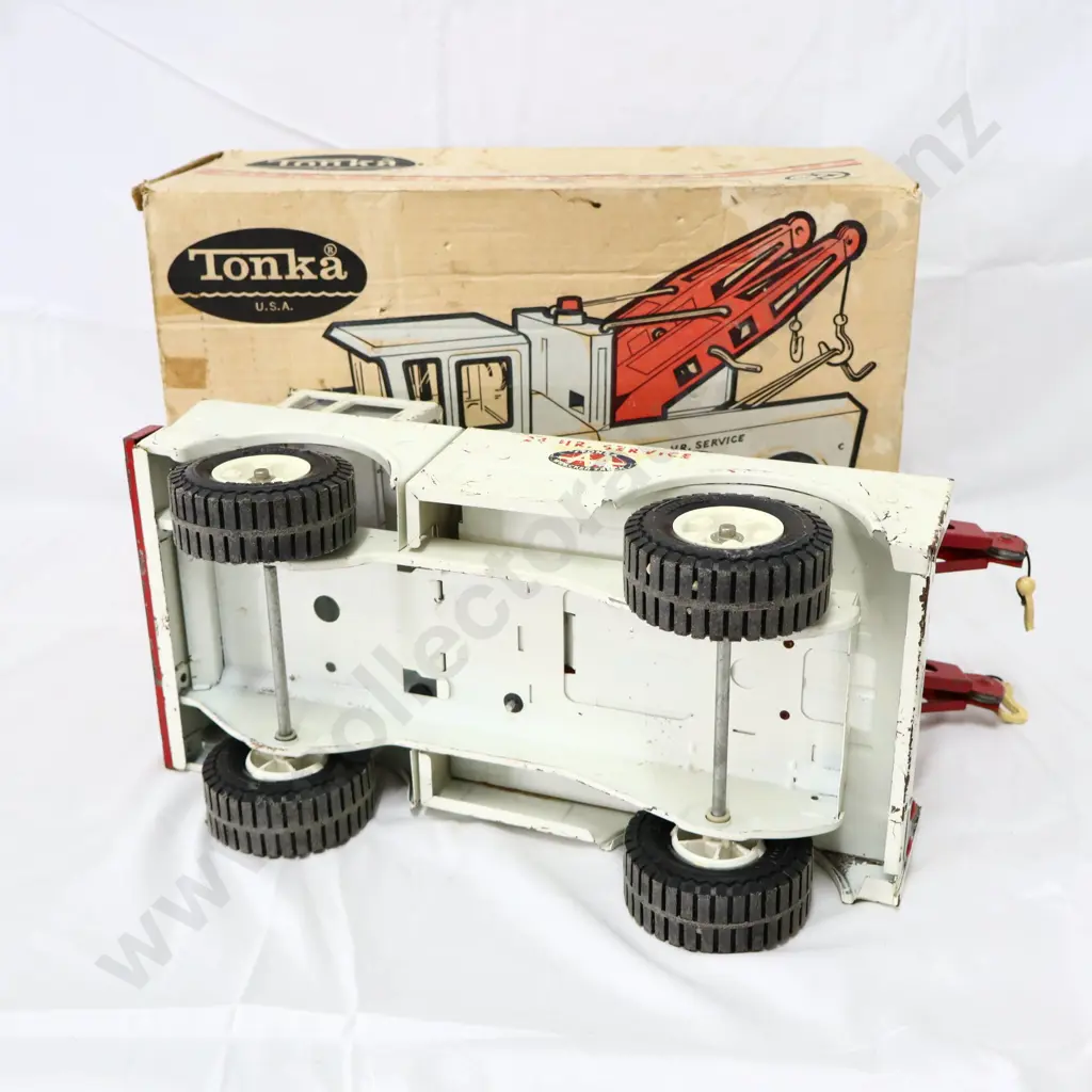 Playworn and Boxed Tonka Wrecker No 3915 Image 1++