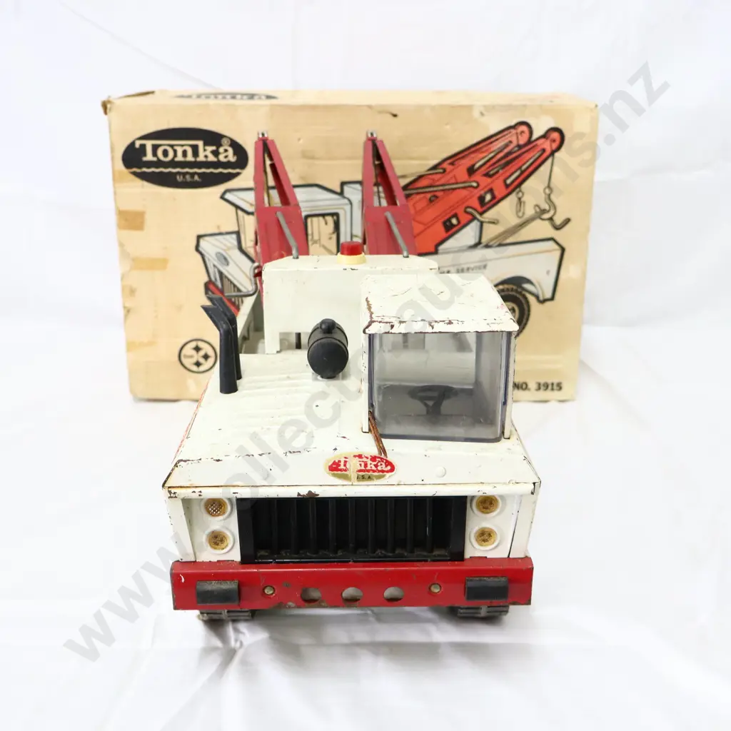 Playworn and Boxed Tonka Wrecker No 3915 Image 1++