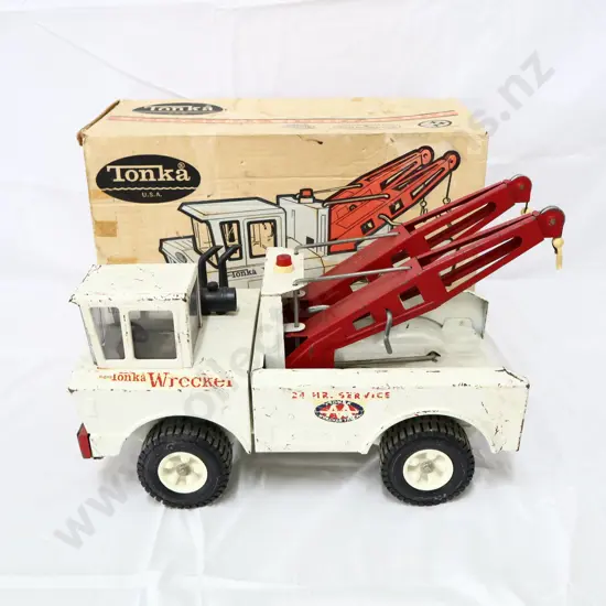 Playworn and Boxed Tonka Wrecker No 3915