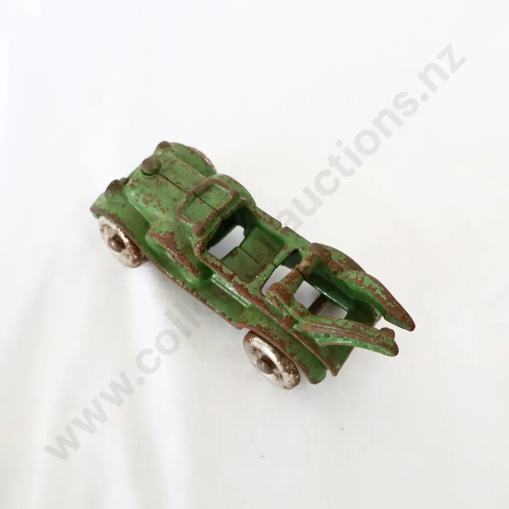 Cast Iron Hubley Tow Truck Toy Image 1++