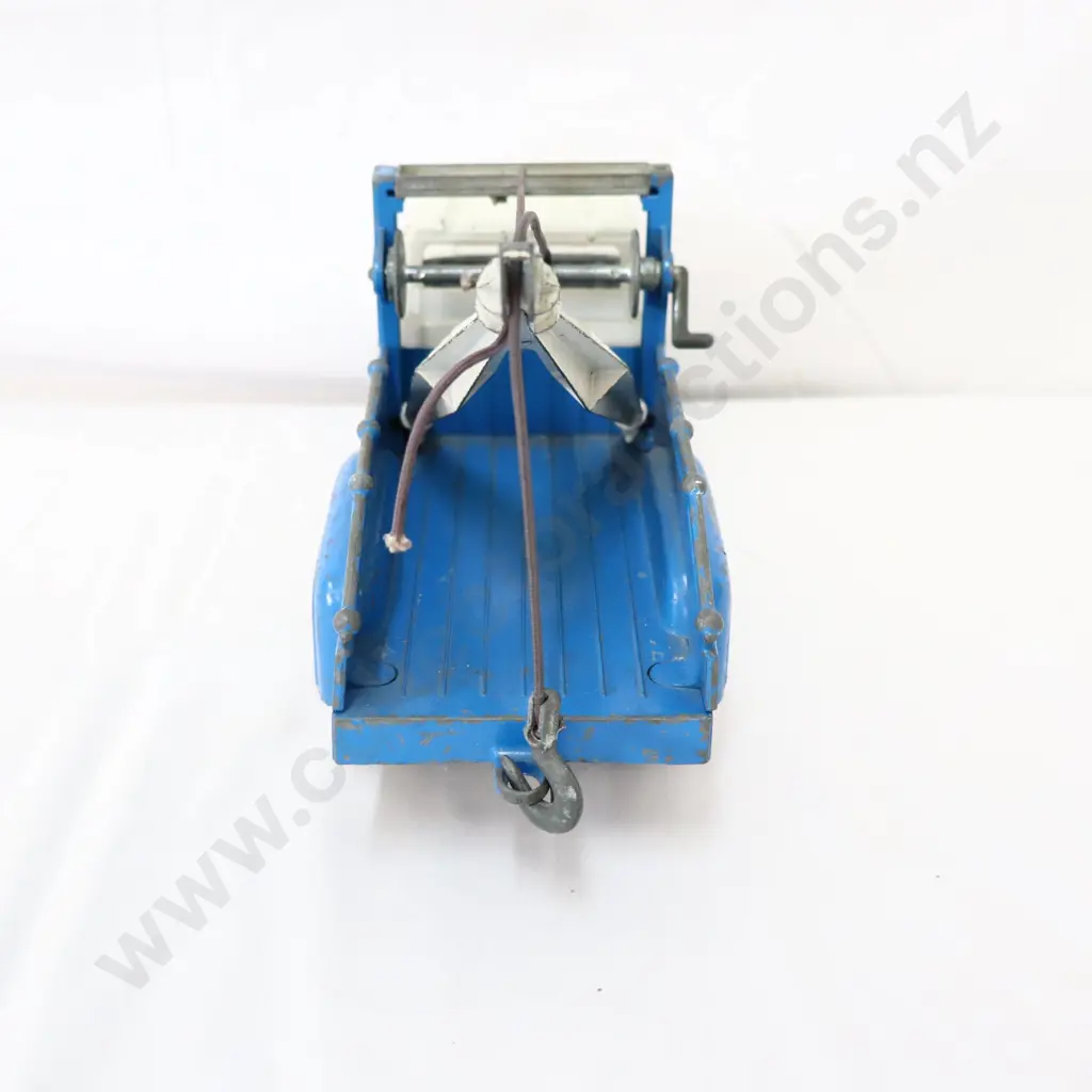Hubley Mighty Metal Cast Aluminium Tow Truck Image 1++