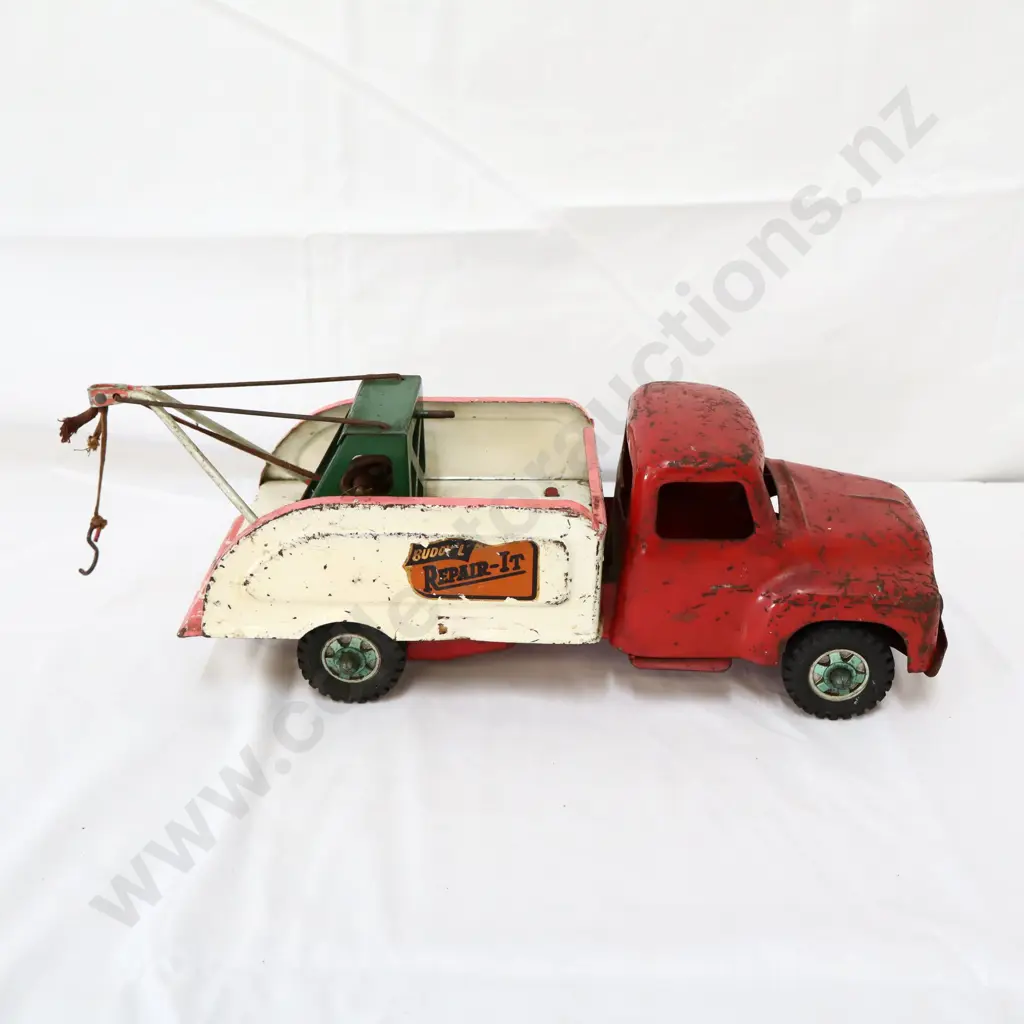 Buddy L Repair It Red/White Tow Truck Image 1++